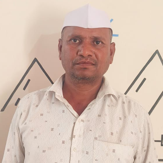 श्री. निवृत्ती रामभाऊ पवार ग्रा. प. कर्मचारी